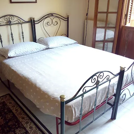 Eleonora * פלרמו